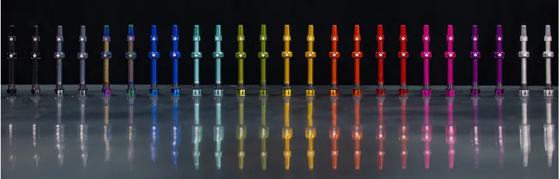 Muc Off Tubeless Valve V2 80mm Red Aluminium-1